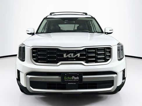 Used 2025 Kia Telluride S AWD/4WD image 2
