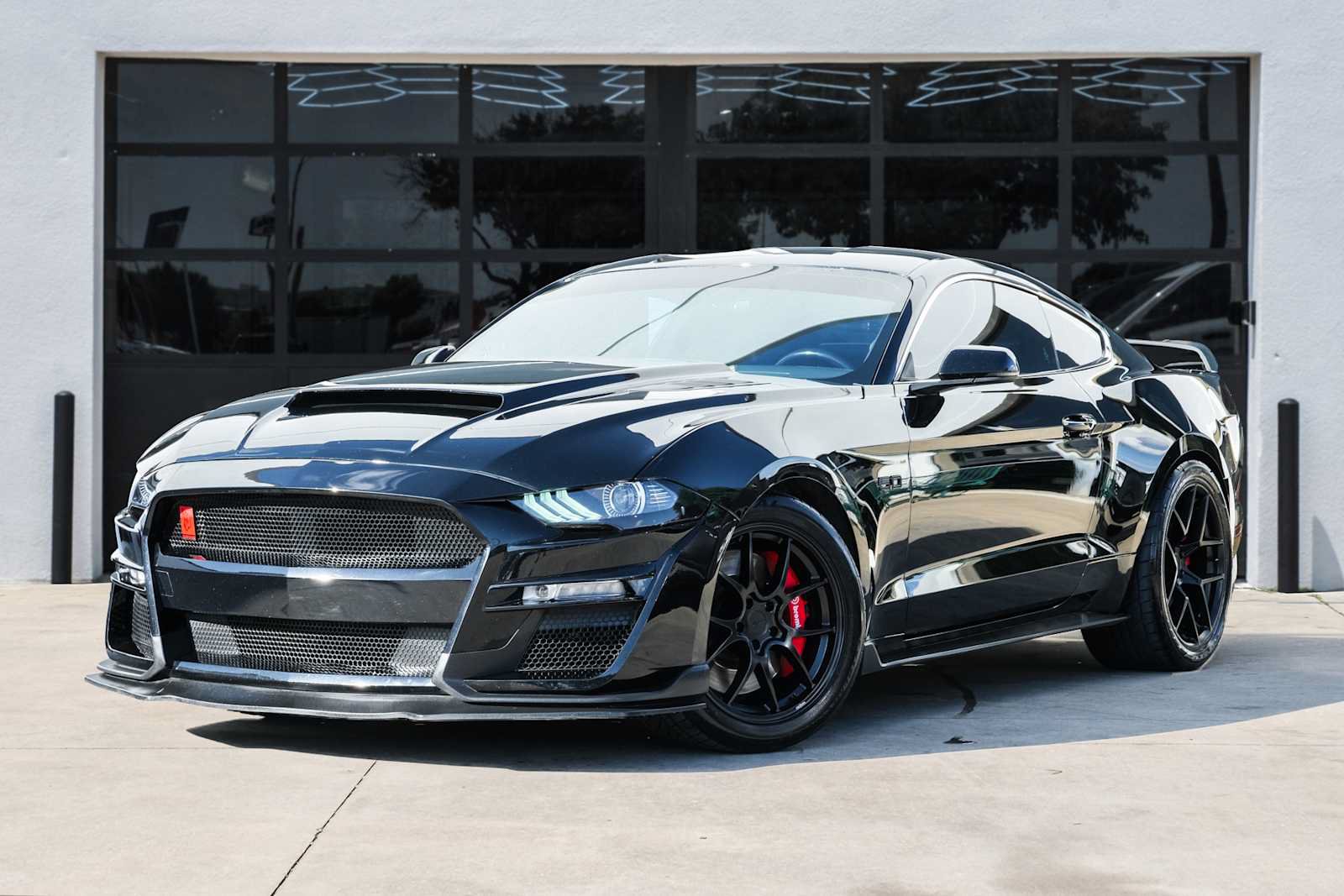 Used 2019 Ford Mustang Bullitt w/ Bullitt Electronics Package RWD image 1