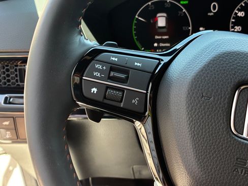 Used 2025 Honda CR-V Sport Touring image 18