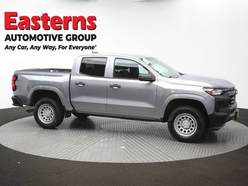 Used 2023 Chevrolet Colorado W/T RWD image 40