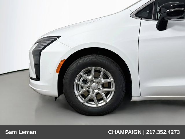 New 2027 Chrysler Pacifica Select FWD image 31