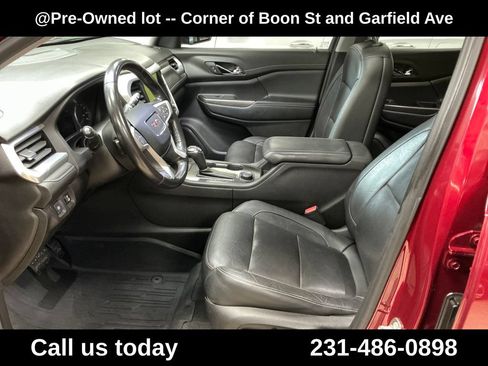 Used 2019 GMC Acadia SLT AWD/4WD image 14