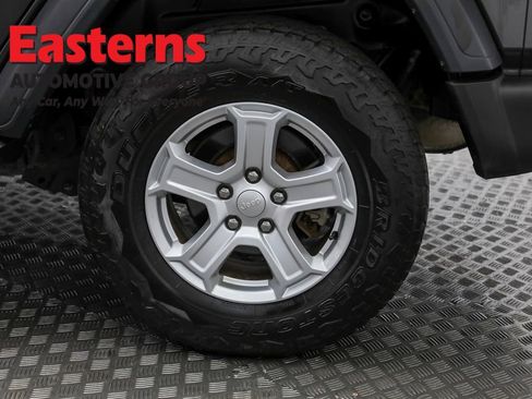 Used 2019 Jeep Wrangler Unlimited Sport S image 33