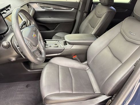 Used 2024 Cadillac XT5 Sportv w/ Technology Package AWD/4WD image 5