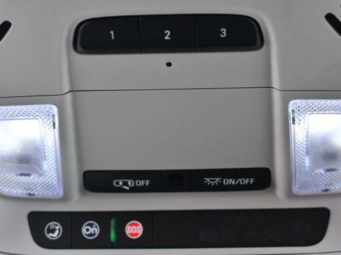 Used 2021 Chevrolet Traverse LT w/ LPO, Floor Liner Package image 35