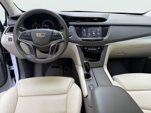 Used 2019 Cadillac XT5 Luxury AWD/4WD image 17