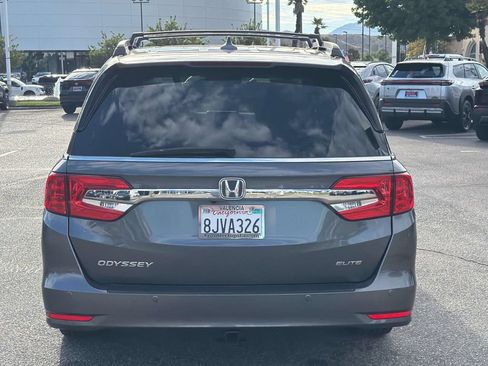Used 2018 Honda Odyssey Elite image 4