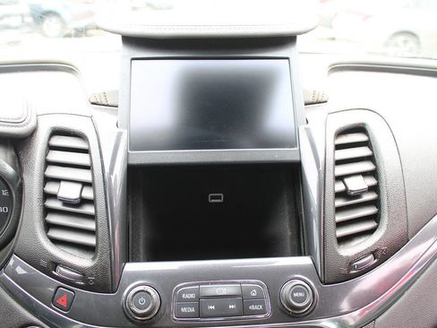 Used 2017 Chevrolet Impala Premier w/ Enhanced Convenience Package image 33