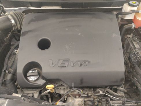 Used 2021 Chevrolet Traverse LS image 30