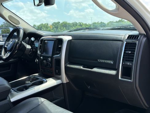 Used 2016 RAM 3500 Laramie w/ Convenience Group AWD/4WD image 30