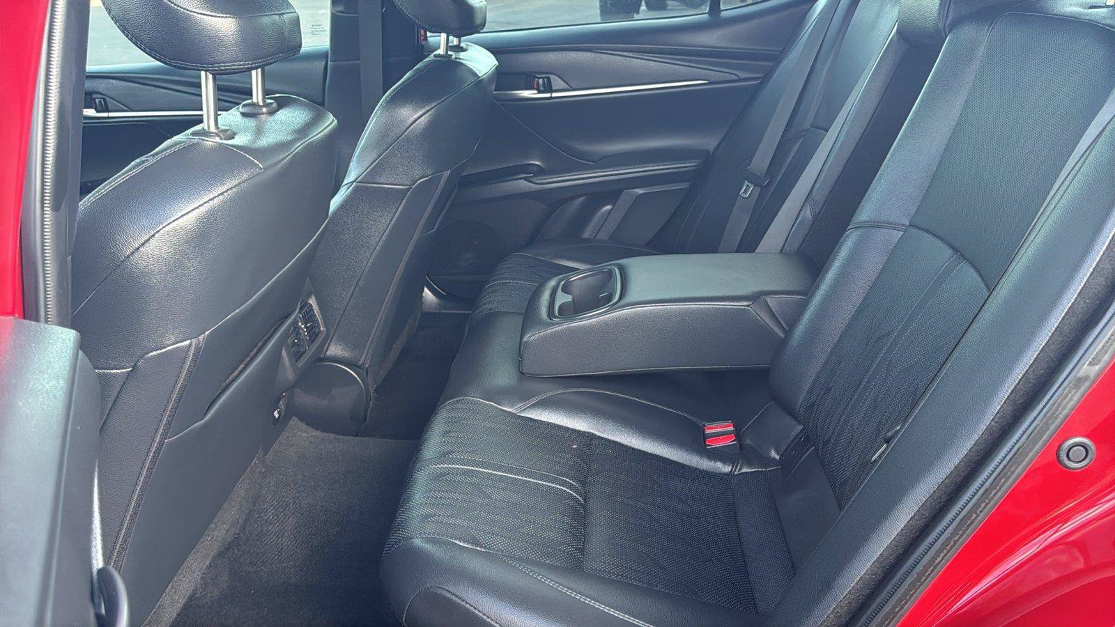 Used 2025 Toyota Camry XSE FWD image 29