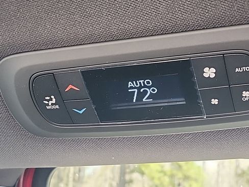 New 2026 Chrysler Pacifica Select FWD image 25