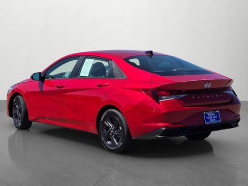 Used 2023 Hyundai Elantra SEL FWD image 4