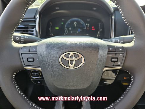 New 2026 Toyota Camry SE FWD image 19