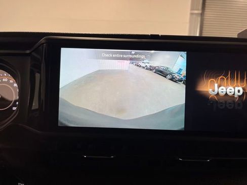 Used 2024 Jeep Wrangler Willys image 26