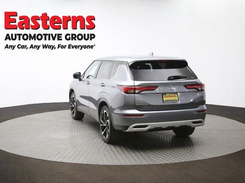 Used 2024 Mitsubishi Outlander SE image 66