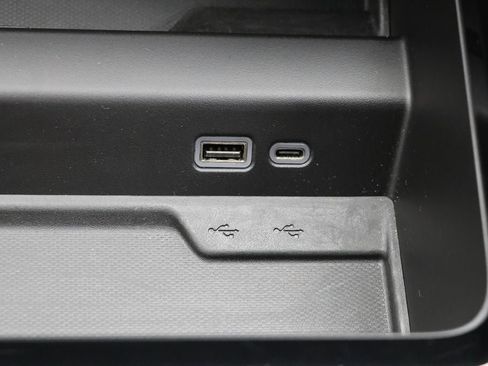 Used 2025 Chevrolet Tahoe LT image 25