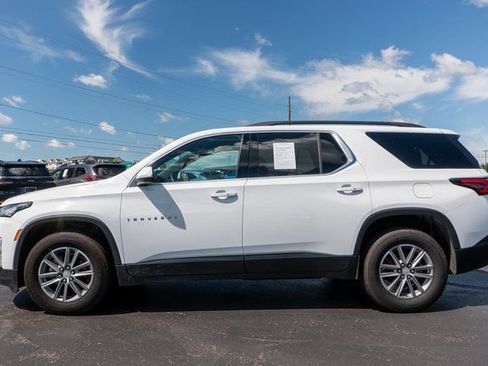 Used 2023 Chevrolet Traverse LT AWD/4WD image 9