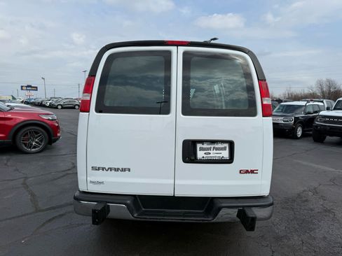 Used 2024 GMC Savana 2500 w/ Driver Convenience Package image 18