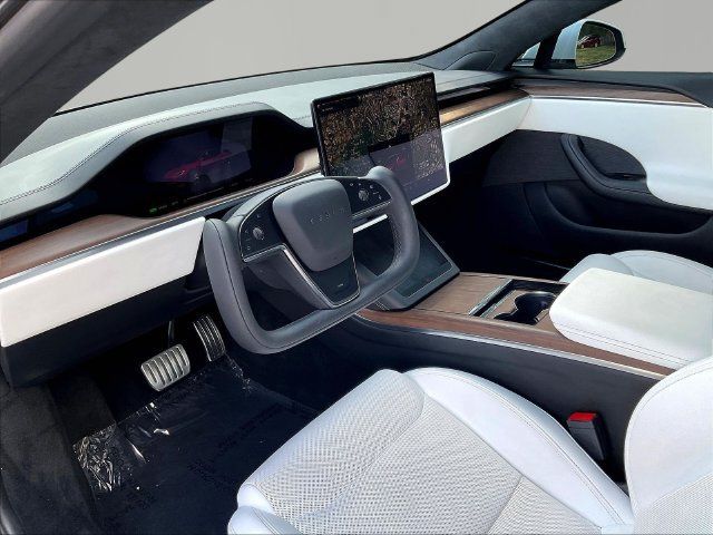 Used 2023 Tesla Model S AWD/4WD image 17