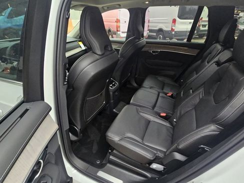 Certified 2025 Volvo XC90 T8 Ultra w/ Protection Package Premier image 14