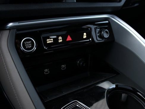 New 2025 Audi Q5 Premium Plus image 11