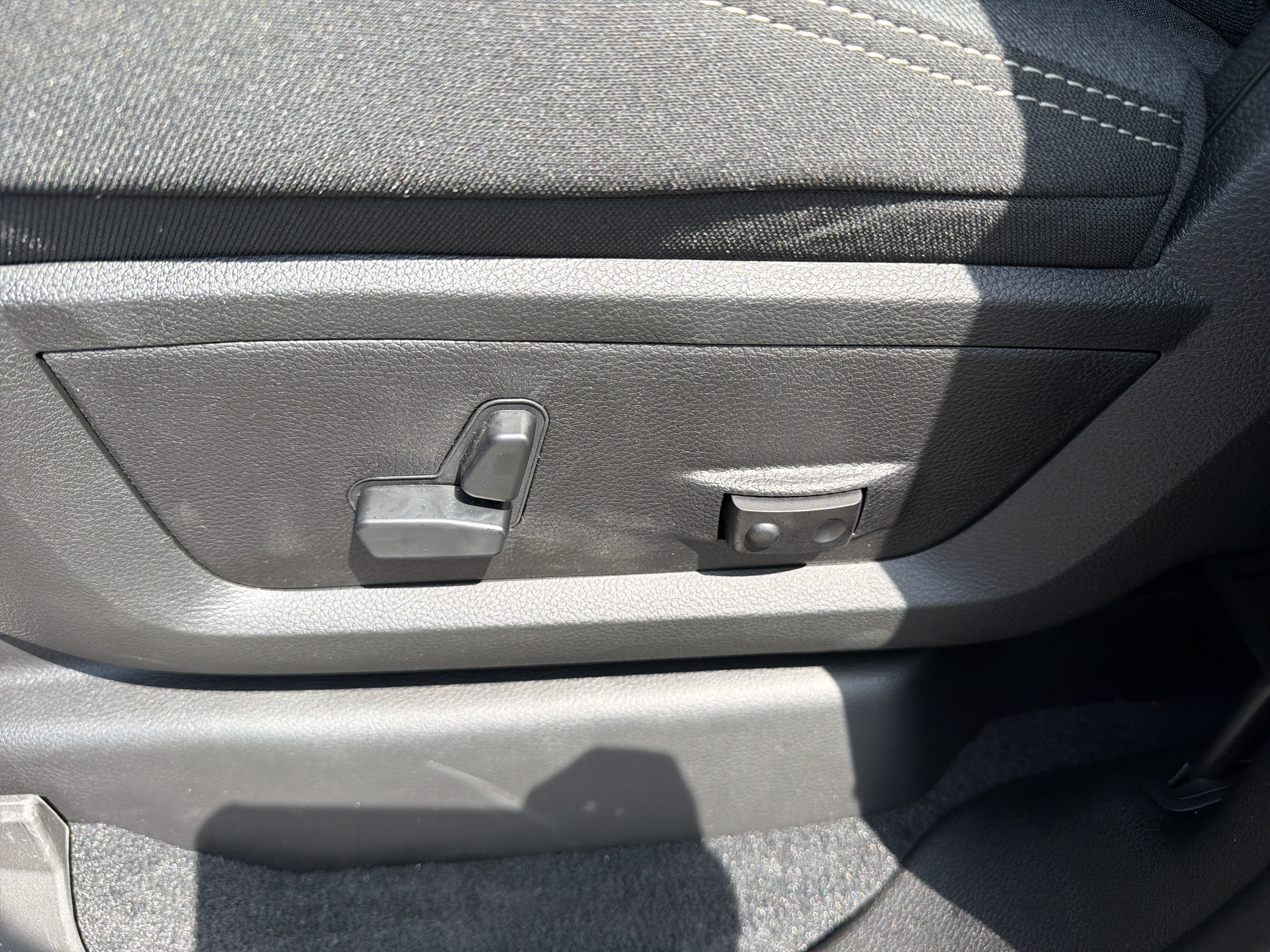 New 2026 RAM 2500 Big Horn AWD/4WD image 17