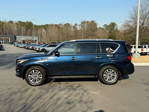 Used 2019 INFINITI QX80 Luxe image 2