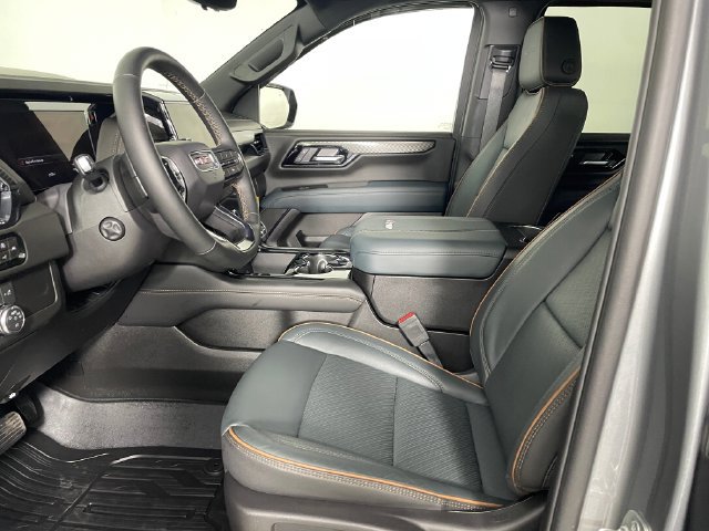 Certified 2026 GMC Yukon XL AT4 w/ AT4 Premium Package AWD/4WD image 2