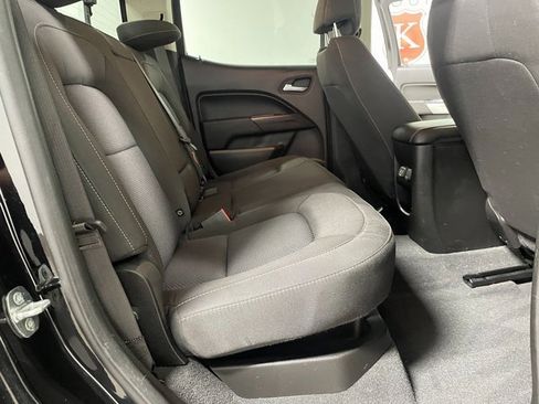 Used 2022 Chevrolet Colorado LT w/ LT Convenience Package image 21