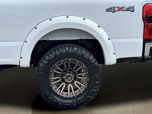 Used 2023 Ford F250 Lariat image 48