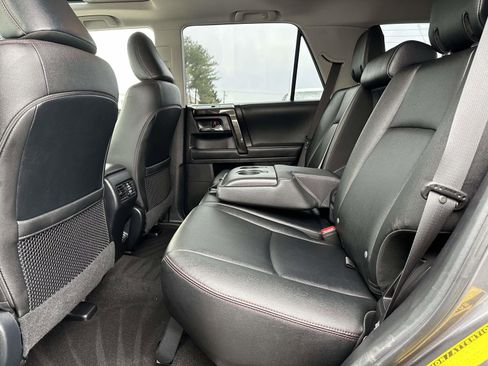 Used 2021 Toyota 4Runner TRD Off-Road Premium image 23