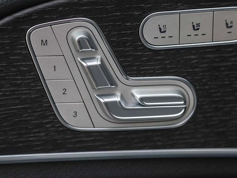 Certified 2025 Mercedes-Benz GLS 450 4MATIC image 20