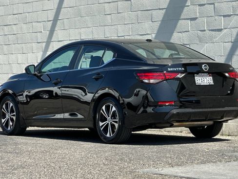 Used 2021 Nissan Sentra SV FWD image 6
