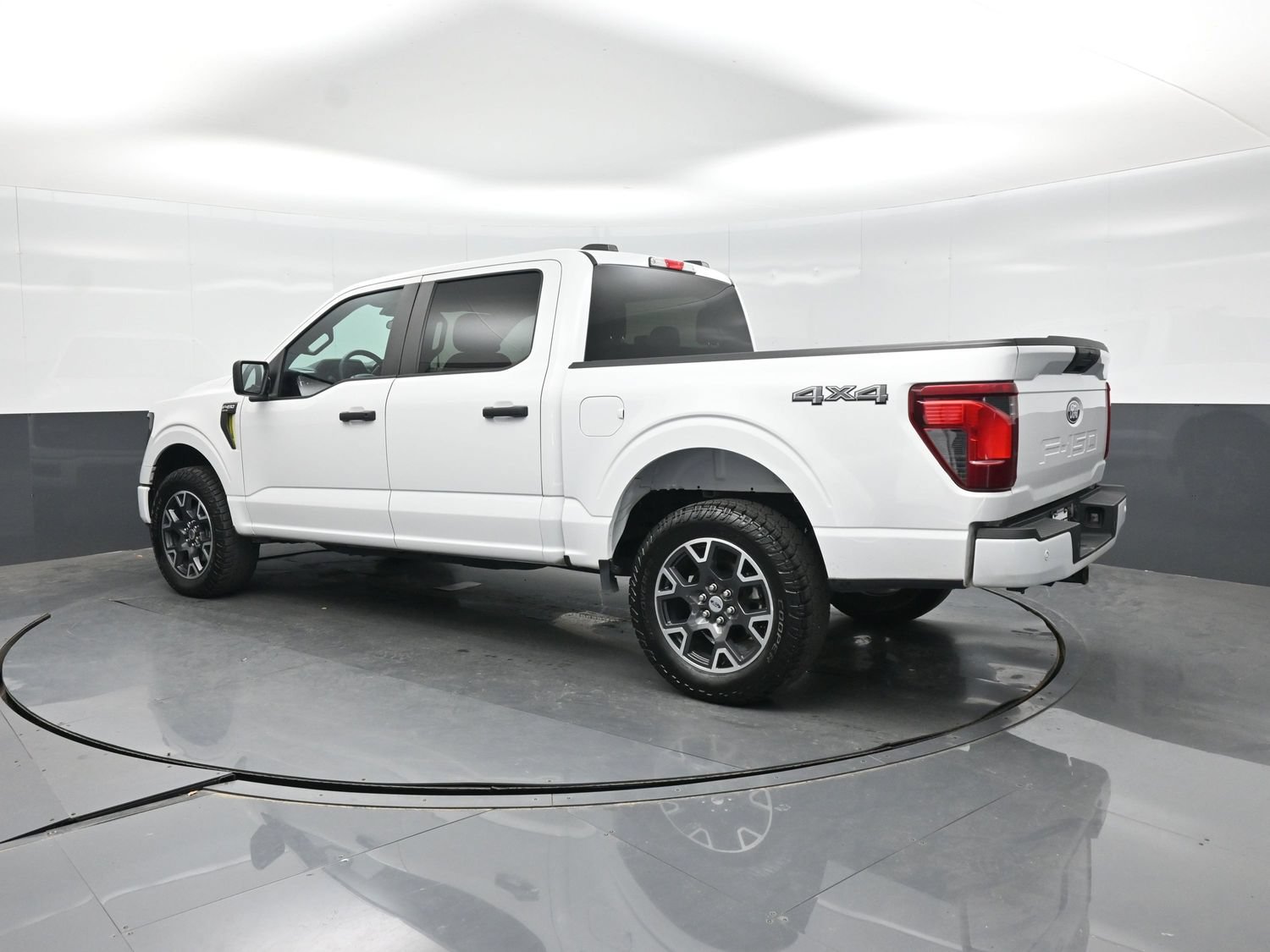 Used 2024 Ford F150 STX AWD/4WD image 4