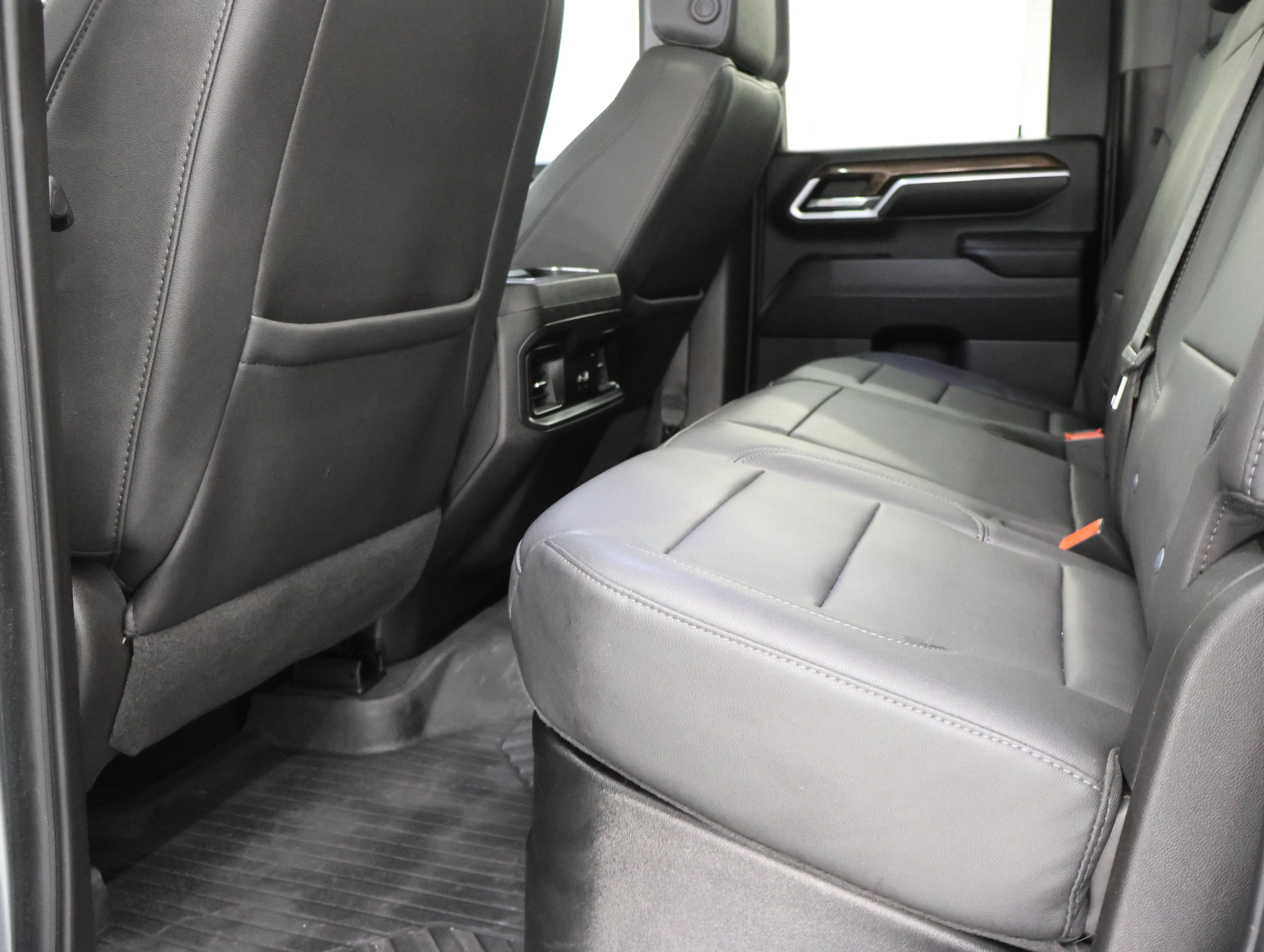 Used 2024 Chevrolet Silverado 2500 LT AWD/4WD image 9