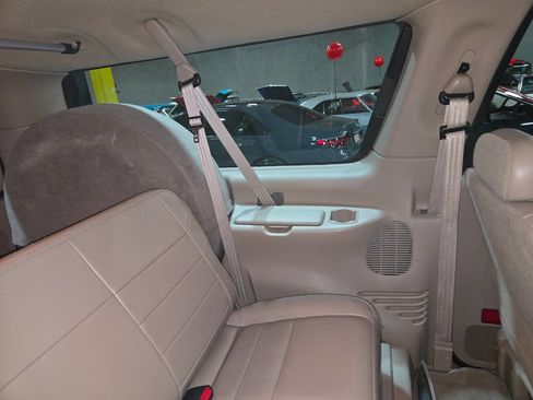 Used 2004 Ford Excursion Limited image 91