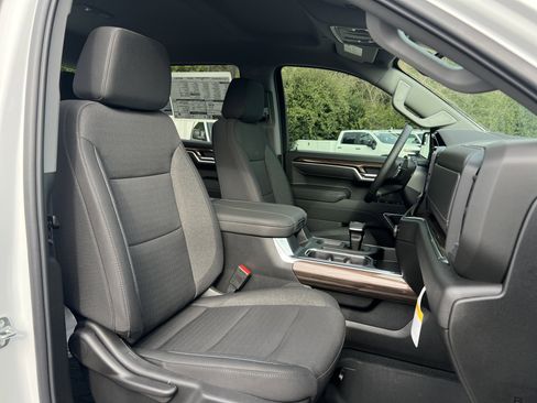 New 2026 Chevrolet Silverado 1500 LT w/ LPO, Dark Essentials Package image 46