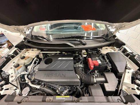 Used 2024 Nissan Rogue SV FWD image 31