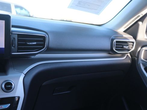 Used 2021 Ford Explorer XLT w/ Equipment Group 202A image 26