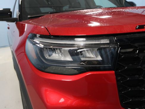 New 2026 Ford Explorer ST-Line w/ ST-Line Street Pack image 32