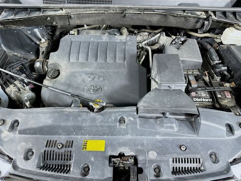 Used 2014 Toyota Highlander XLE image 31