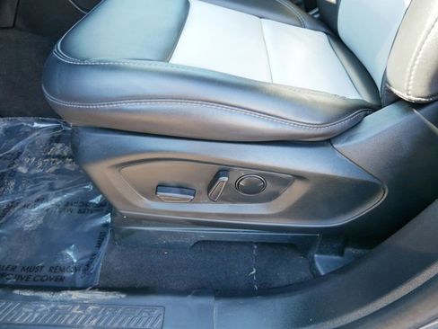 Certified 2023 Ford Explorer XLT w/ Equipment Group 202A image 8