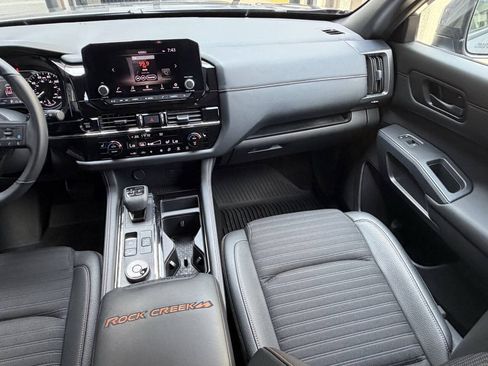 Used 2025 Nissan Pathfinder Rock Creek AWD/4WD image 23