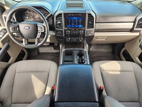 Used 2022 Ford F250 XLT w/ FX4 Off-Road Package image 15