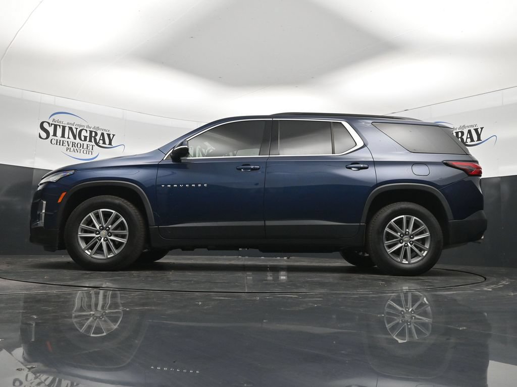 Used 2023 Chevrolet Traverse LT FWD image 29