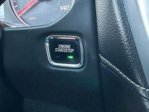 Used 2018 GMC Acadia SLE FWD image 34