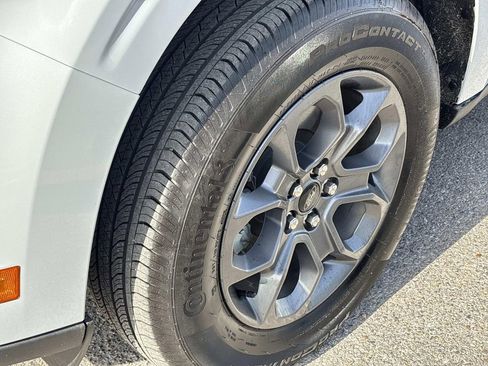 Used 2025 Ford Maverick XLT FWD image 9