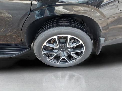 Used 2023 Chevrolet Tahoe RST w/ Luxury Package image 21