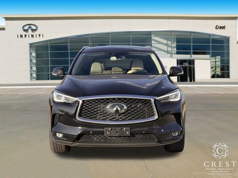 Certified 2022 INFINITI QX50 Essential image 9